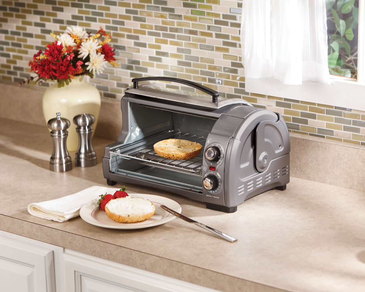 Black & Decker CTO650 Toast-R-Oven Countertop Oven/Broiler, Bake